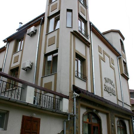 Family Hotel The Castle Σούμεν Εξωτερικό φωτογραφία