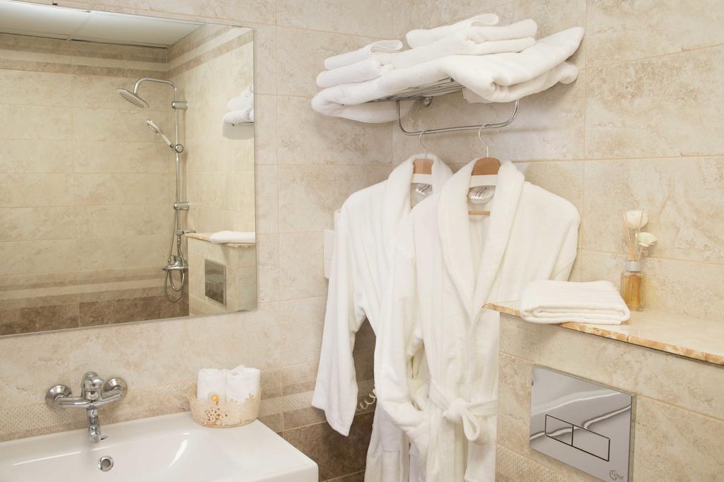 Family Hotel The Castle Σούμεν Εξωτερικό φωτογραφία